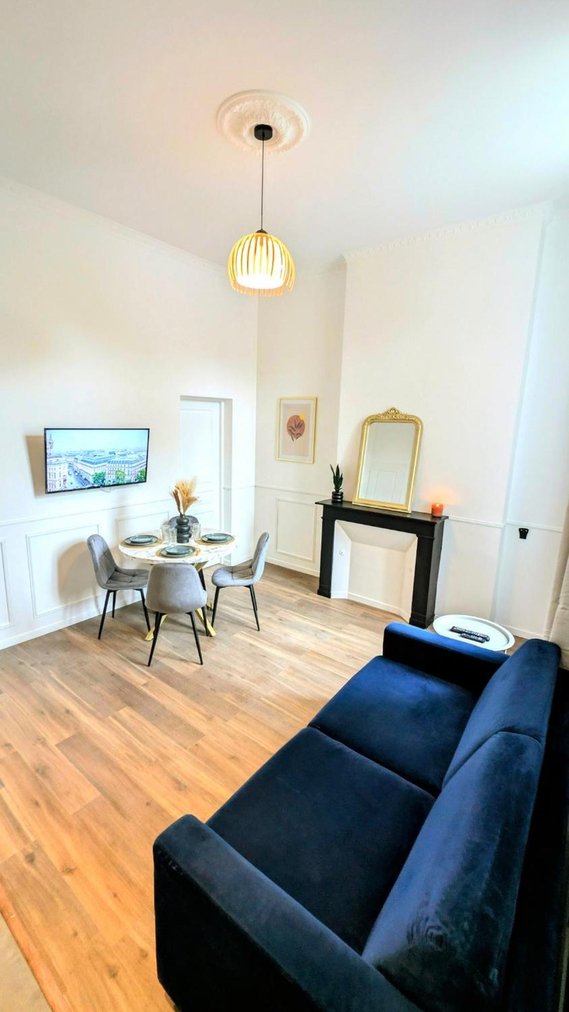 L'haussmannien 1er Etage Apartment Abbeville